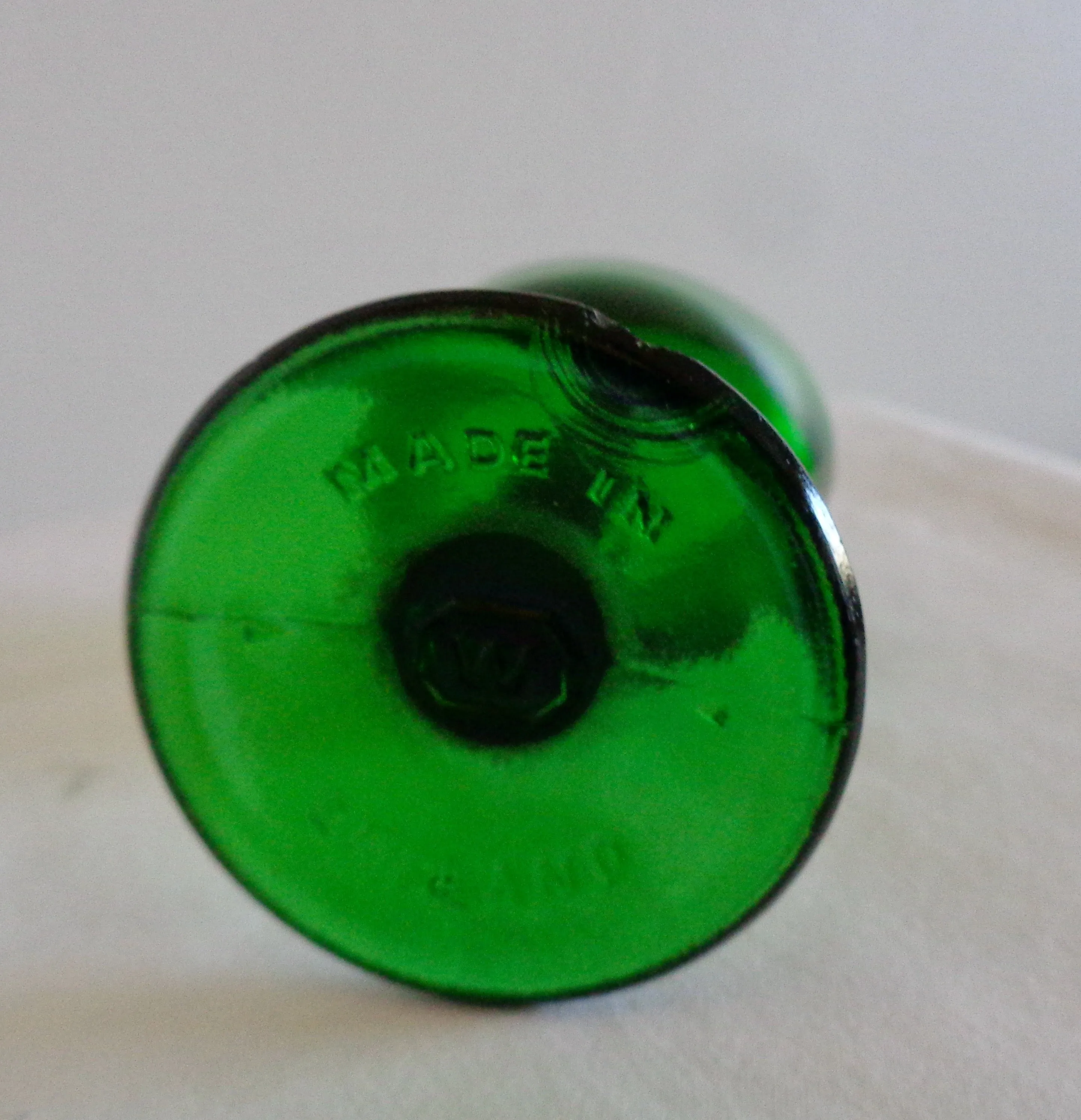 1920s Woods Brothers Green Glass Eye bath Cup