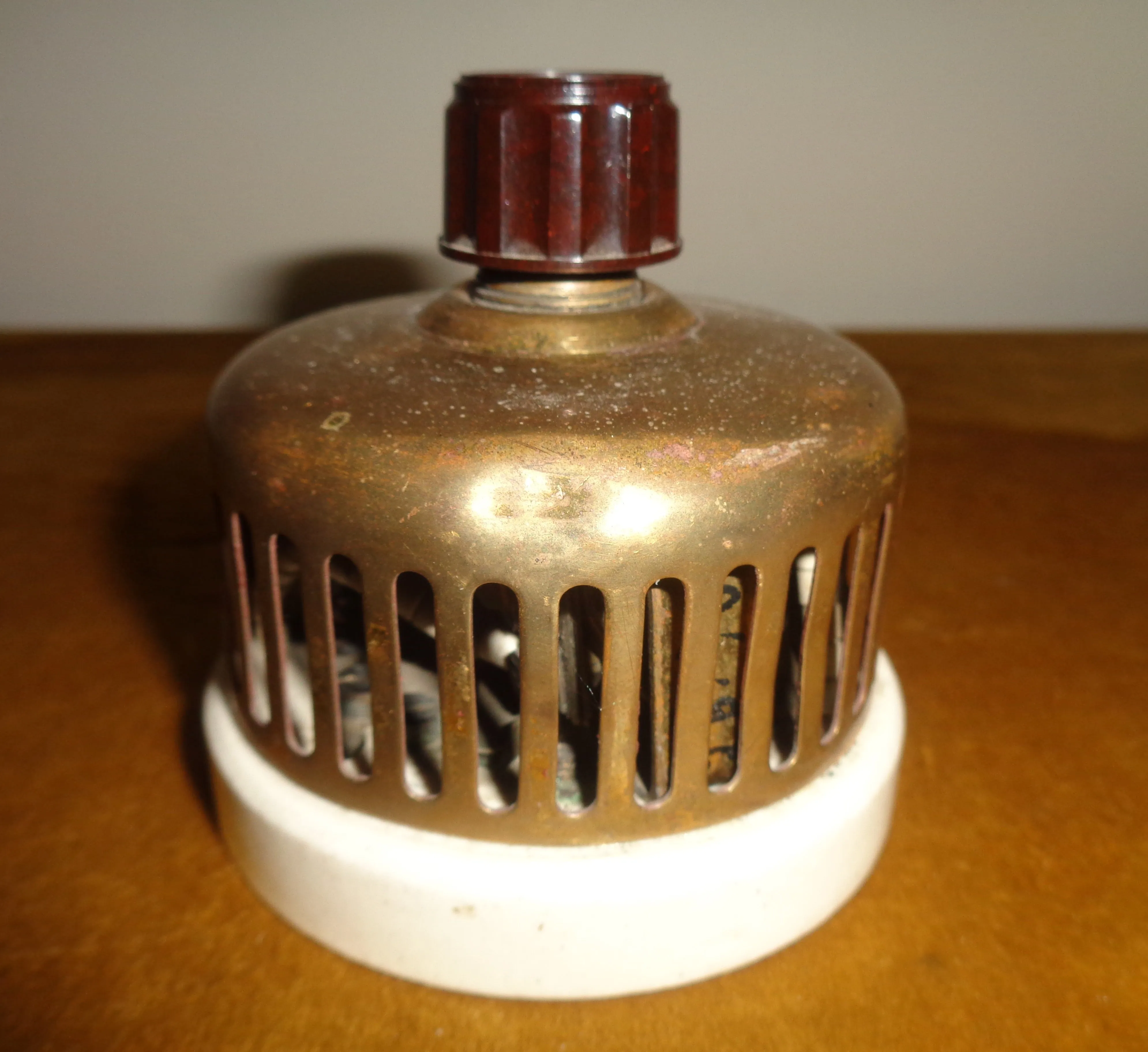 1930s Vintage Rotary Dimmer Light Switch With A Ceramic Base & Brass Cover