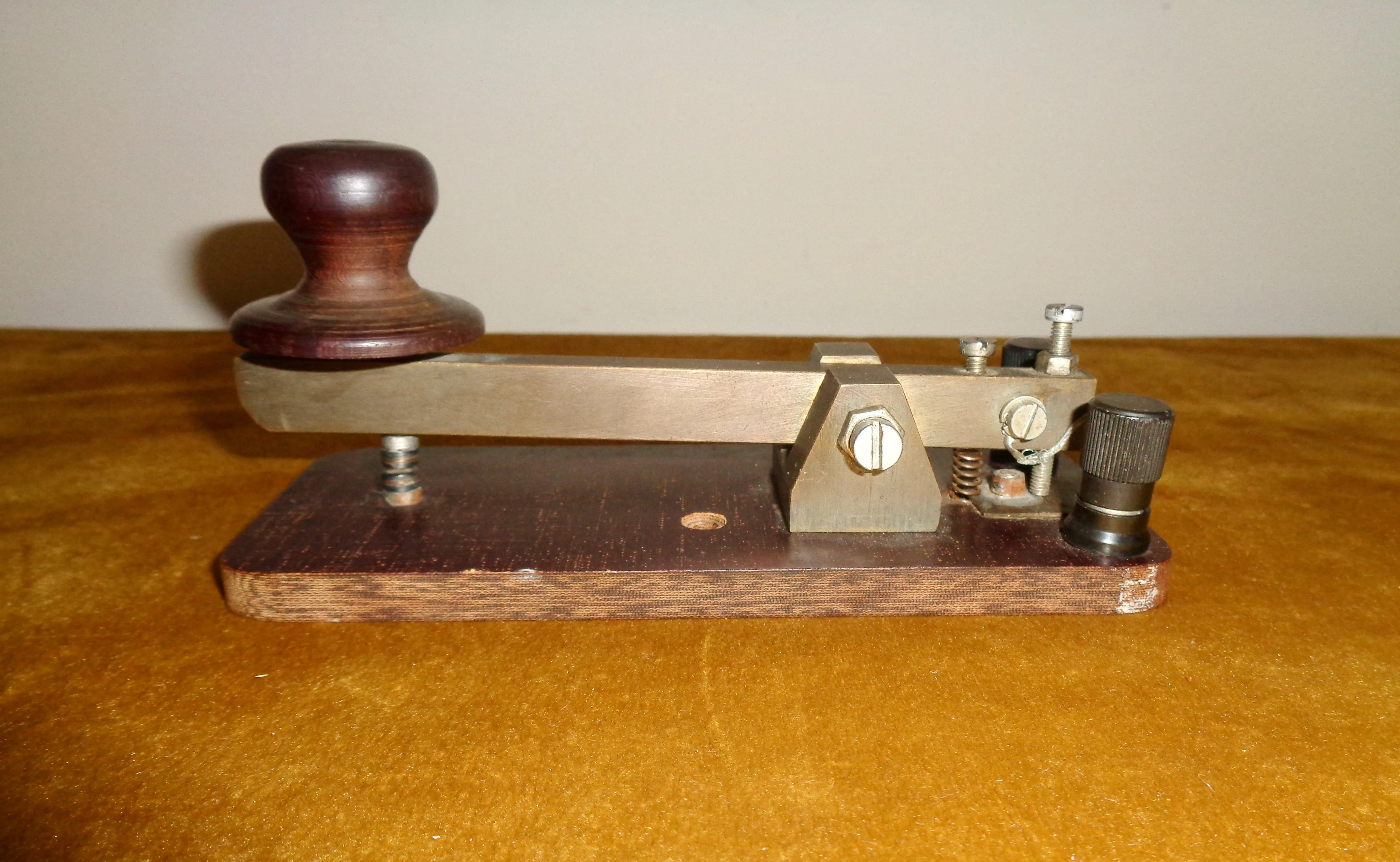 1940s British Straight Sending Morse Key