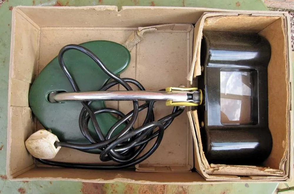 1940s Magnifying Desk Lamp EDL Lens-Lite Hawk