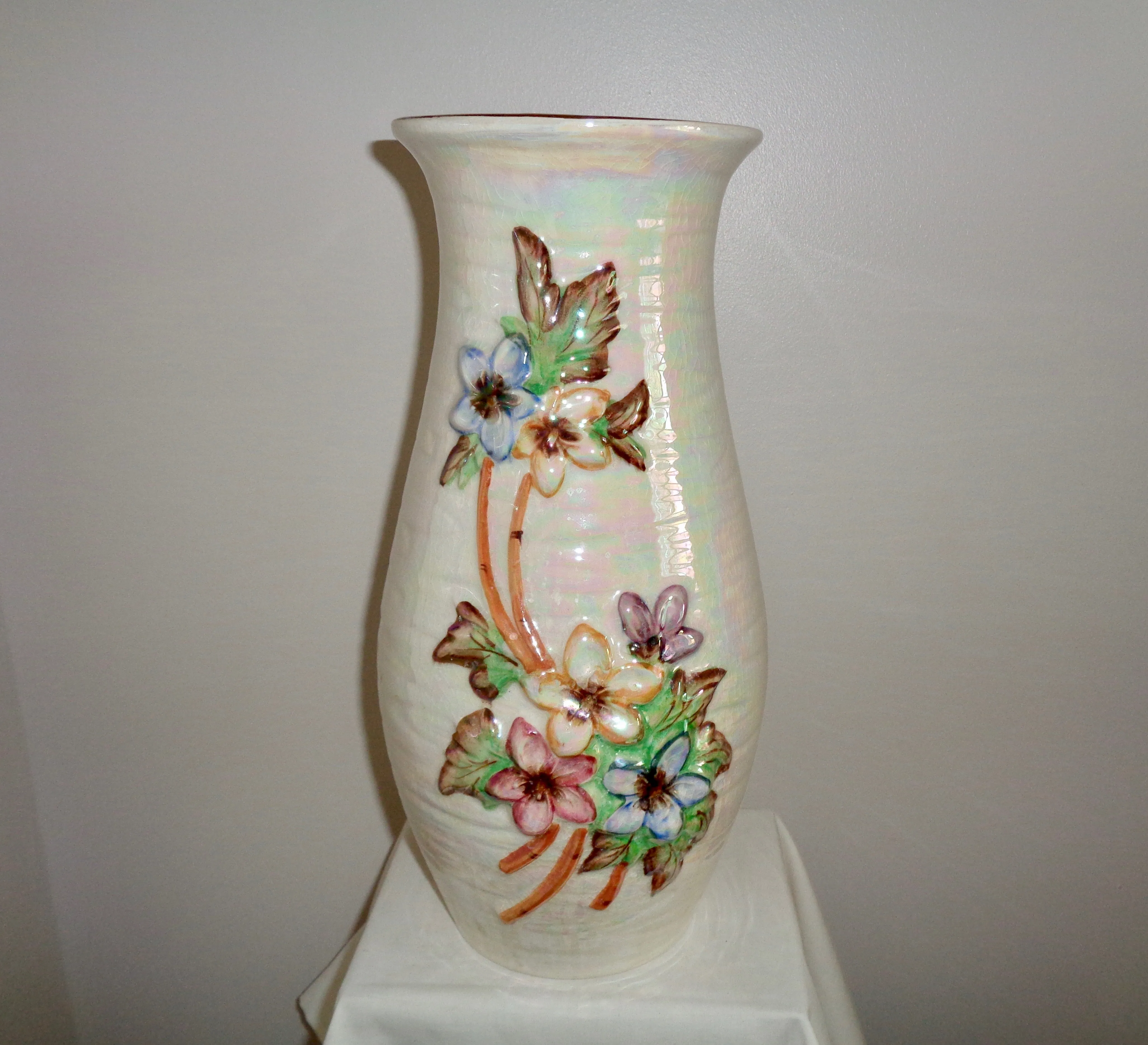 1950s Arthur Wood Pottery Vernon 5209 Lustre Vase