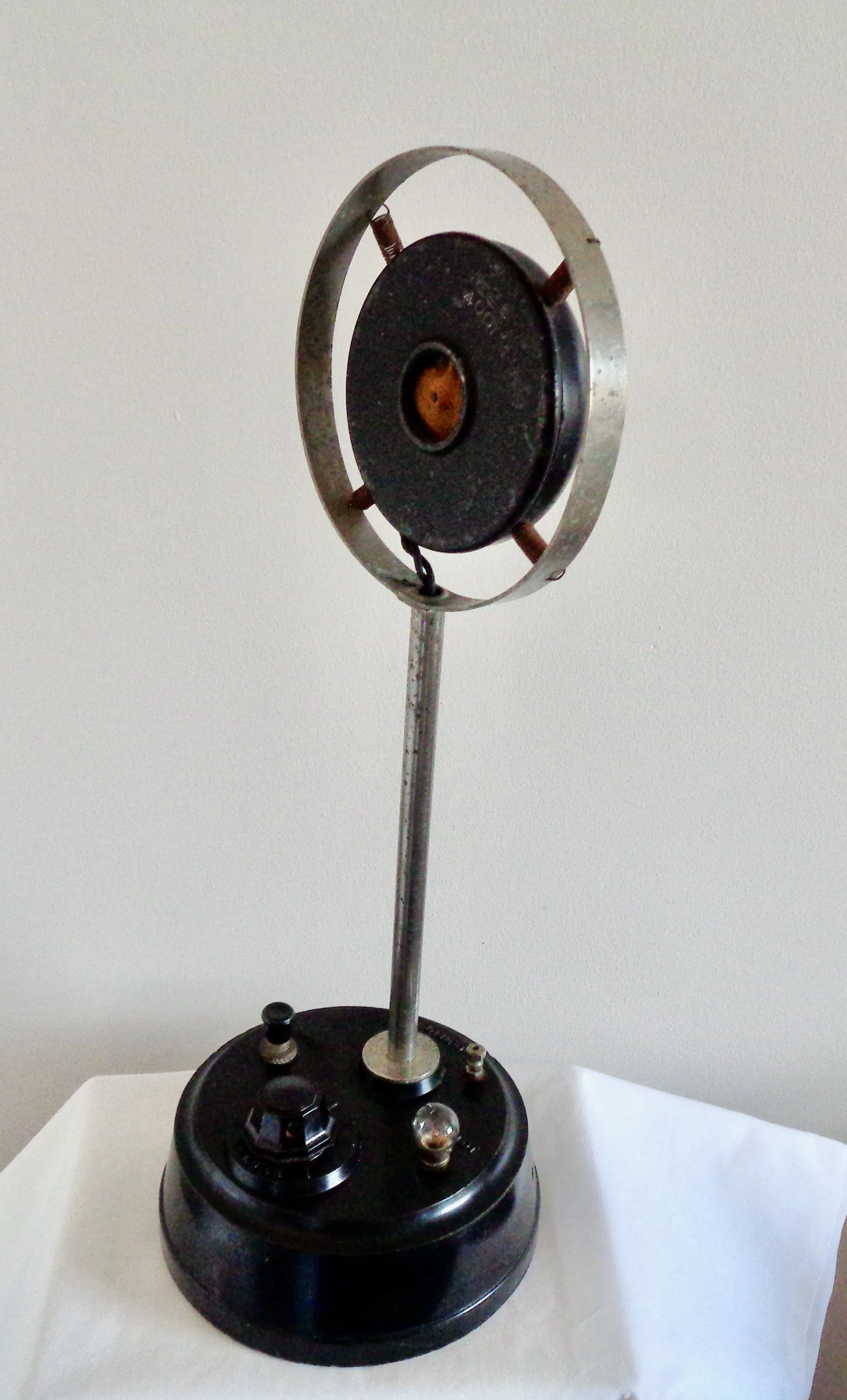Bakelite Dulci Desk Microphone With Stand W26 4001 No 1