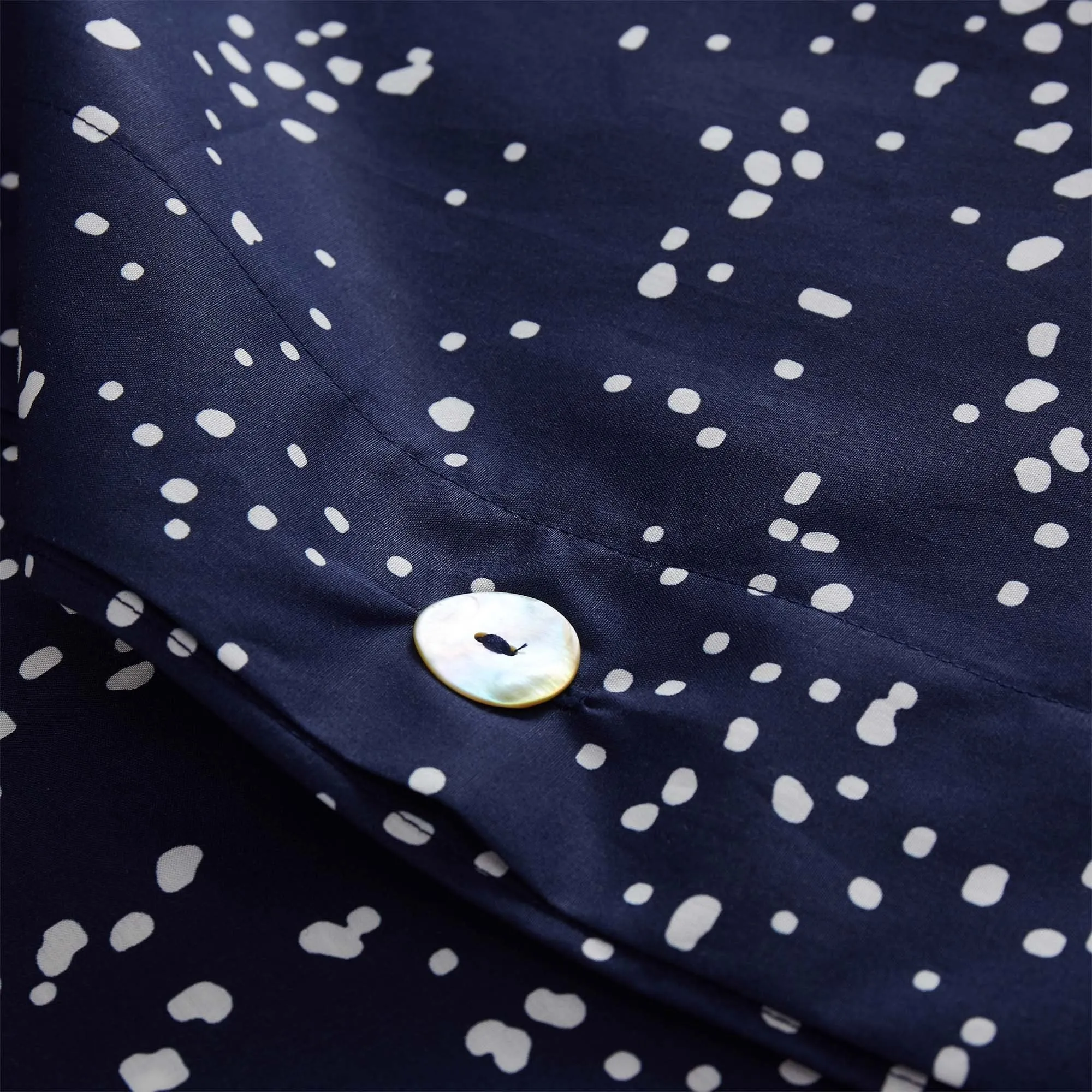 Connemara Bedding [Dark blue/White]