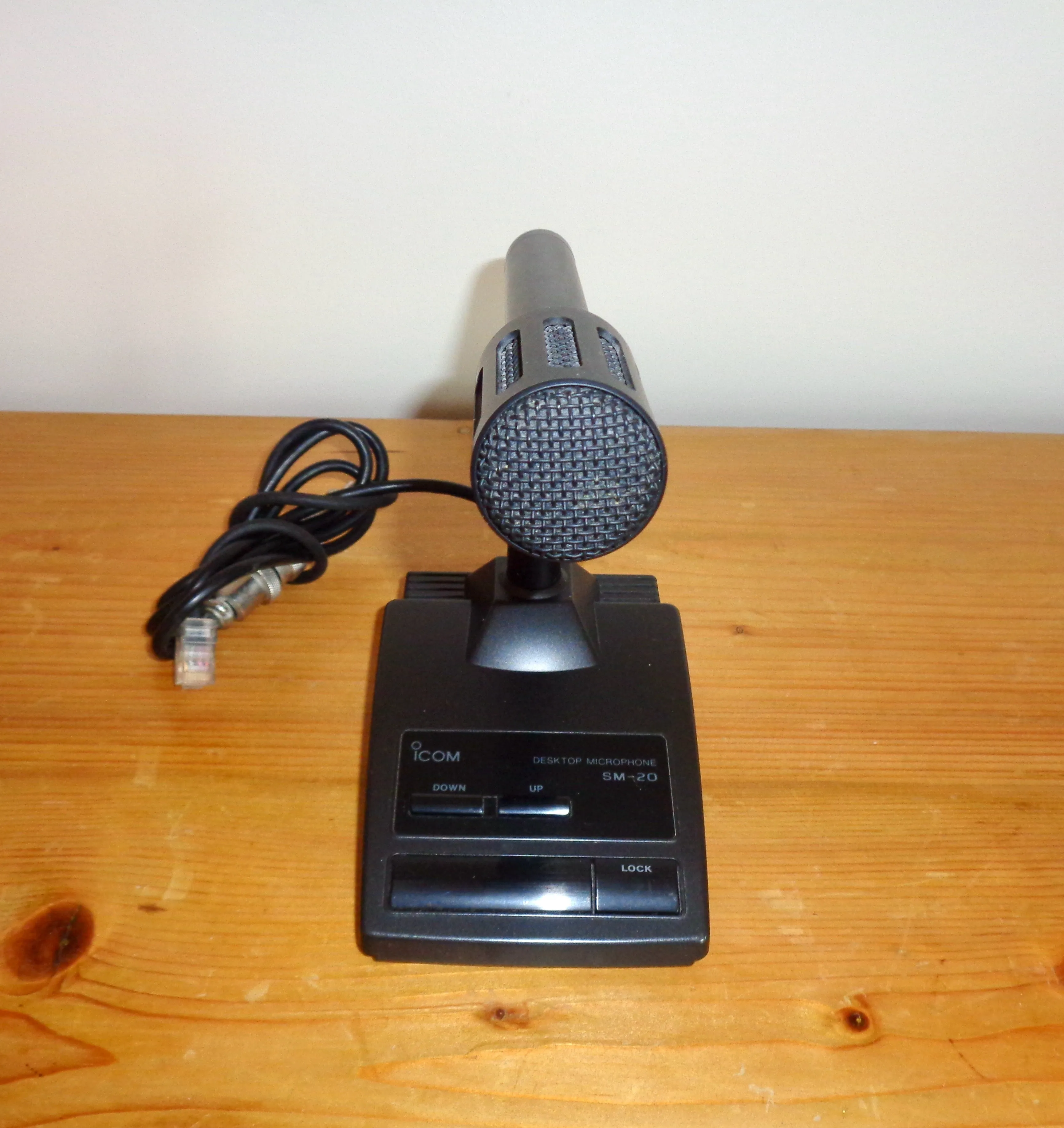 Icom SM20 600 Ohm 8 Pin Base Station Desk Microphone