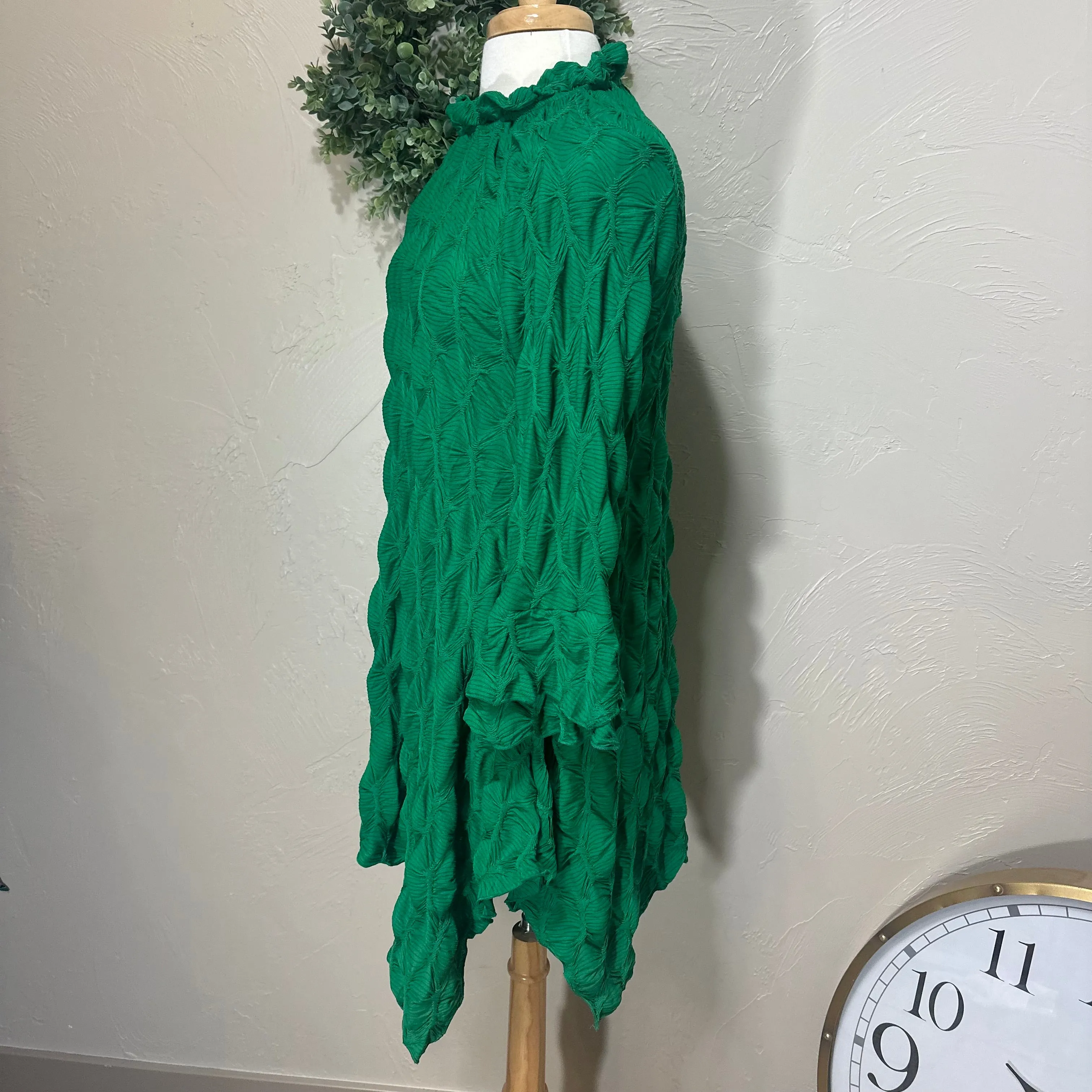 Lovely Lady Textured Green Shark Bite Handkerchief Tunic