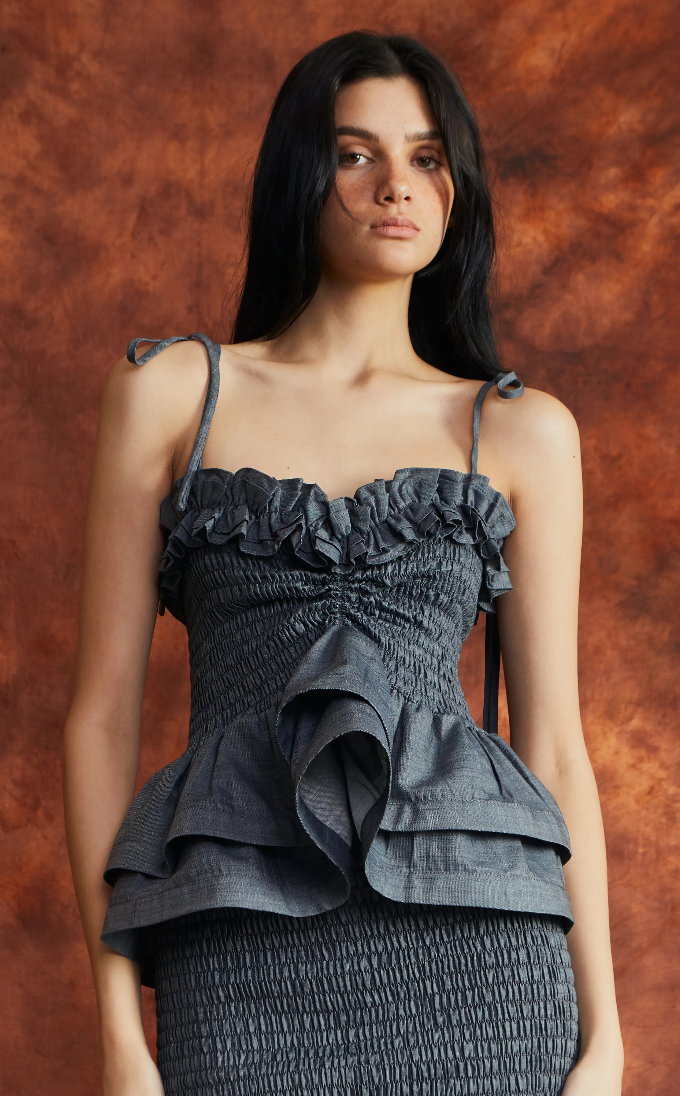 NAMIBIA TOP - DARK GRAY CHAMBRAY