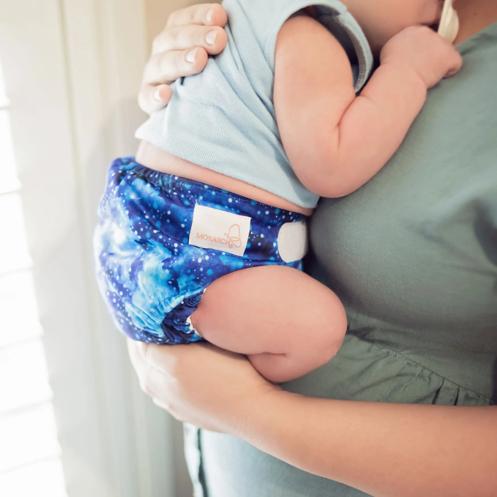 Newborn Wipeable Nappy | Snowstorm