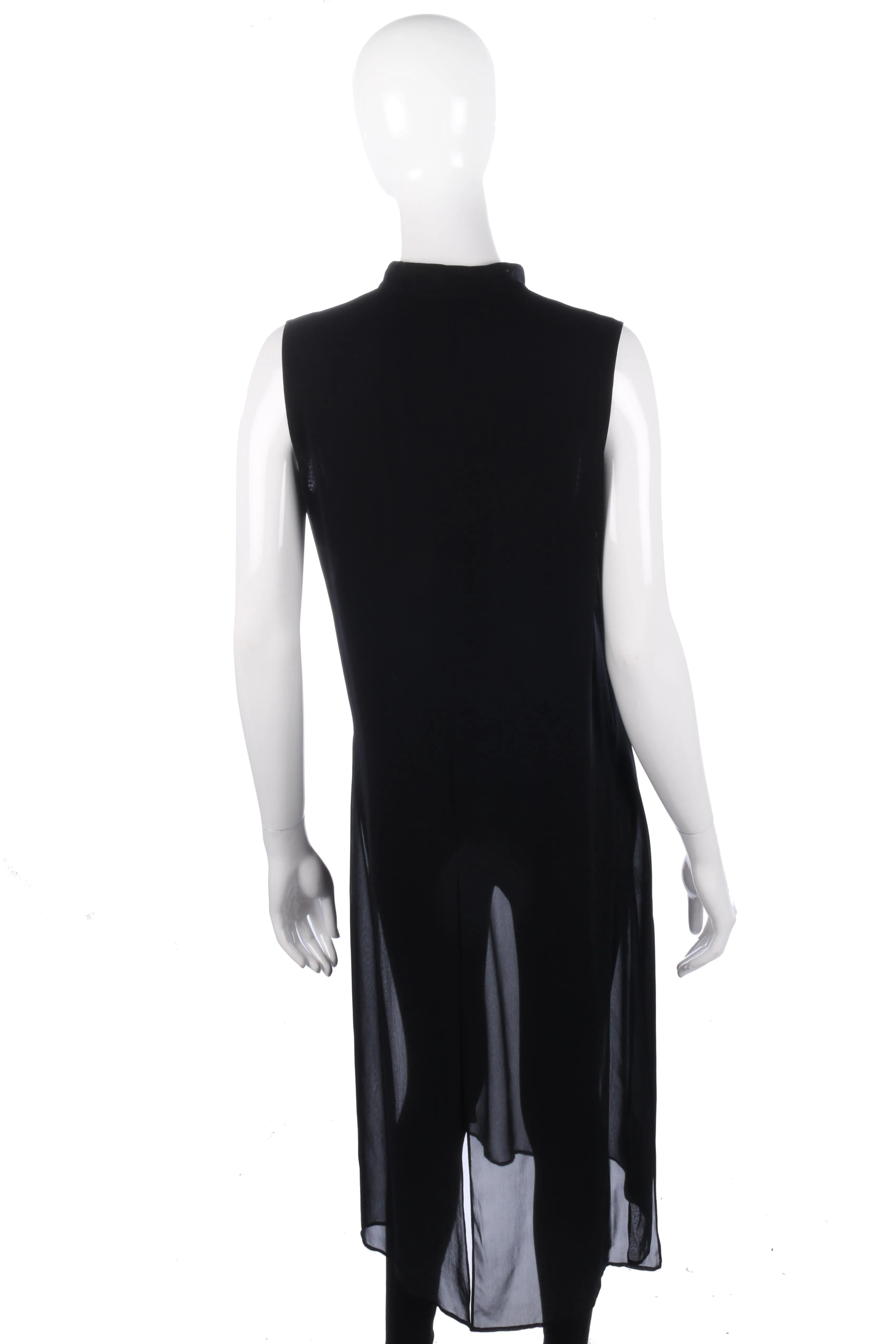 Nitya black top with long line floaty fabric size 12/14