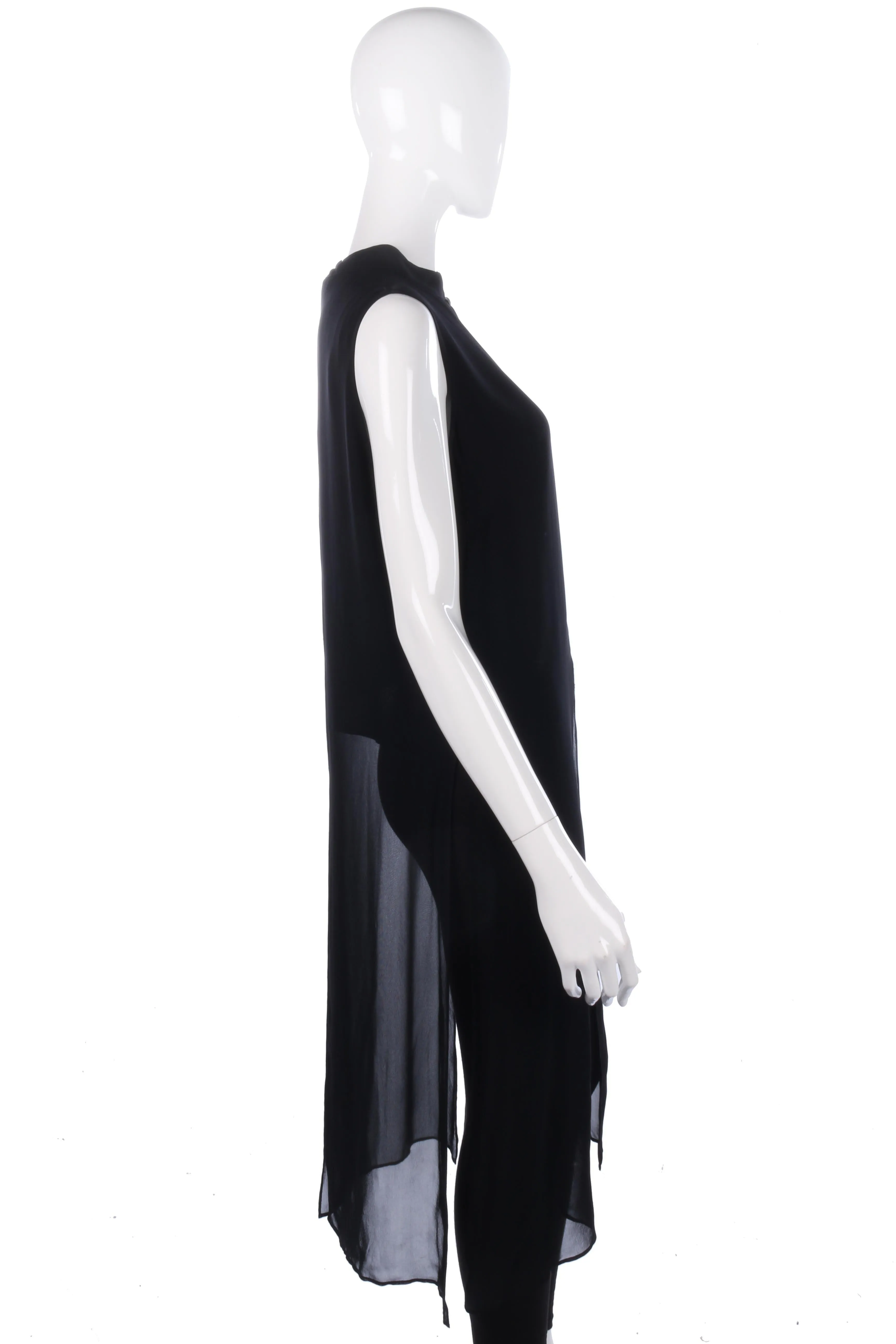 Nitya black top with long line floaty fabric size 12/14