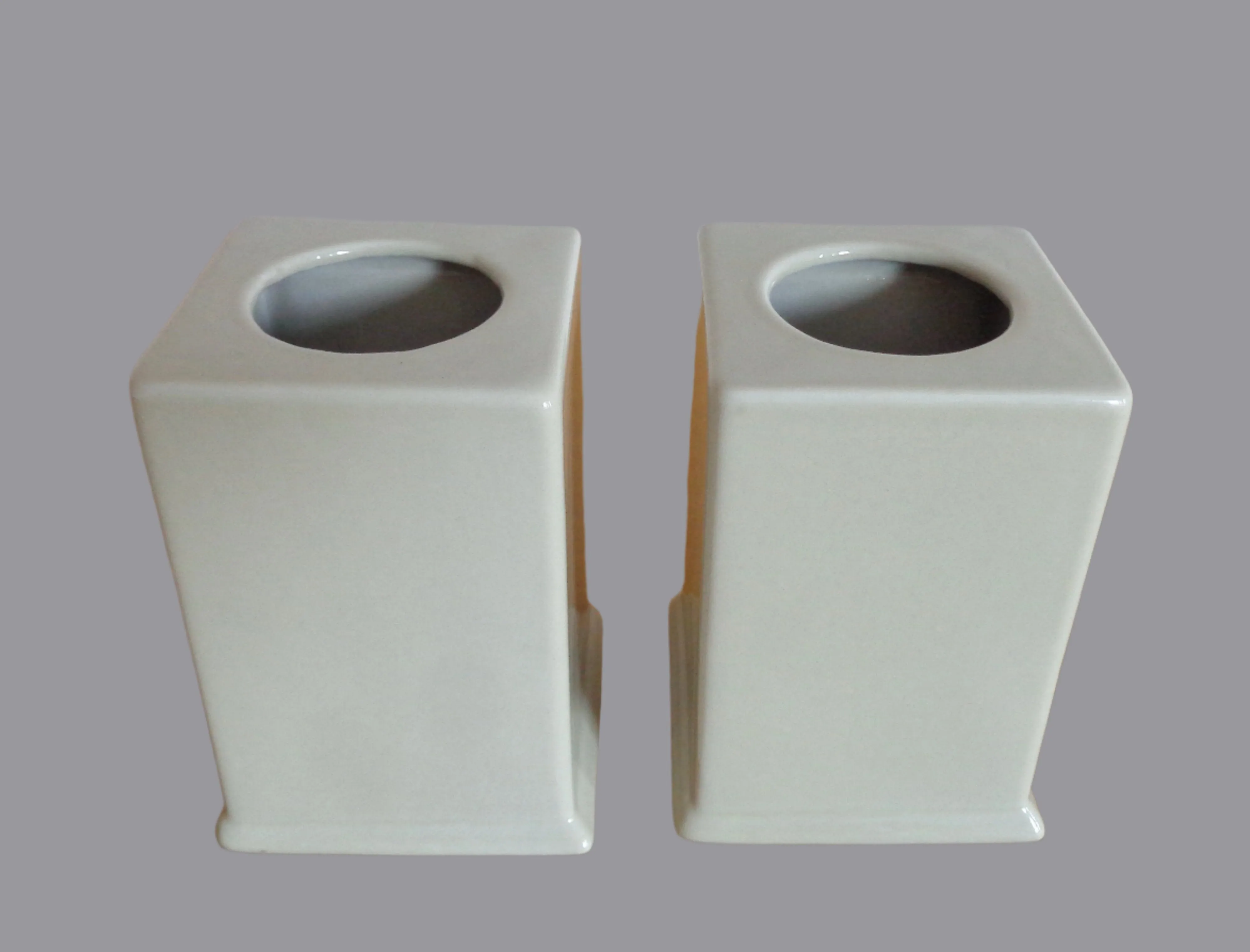 Pair of Cream Wade Pottery Desk Pen Pots With Vintage Television Embossing