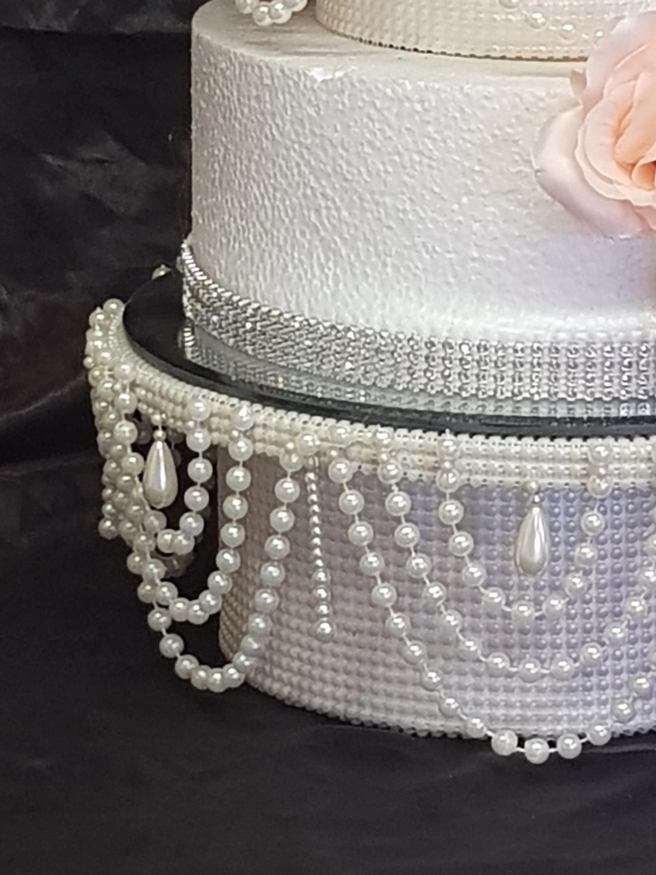 Pearl wedding cake stands, pearl cake dividers. cake tier separators , Ivory by Crystal wedding uk