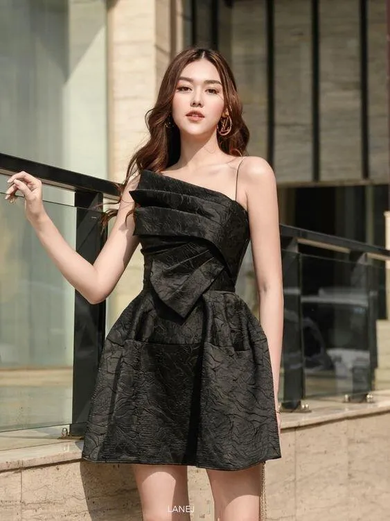 Quick Ship ELEGANT WINTOUR PUFF-SLEEVE MINI LBD DRESS- Moli