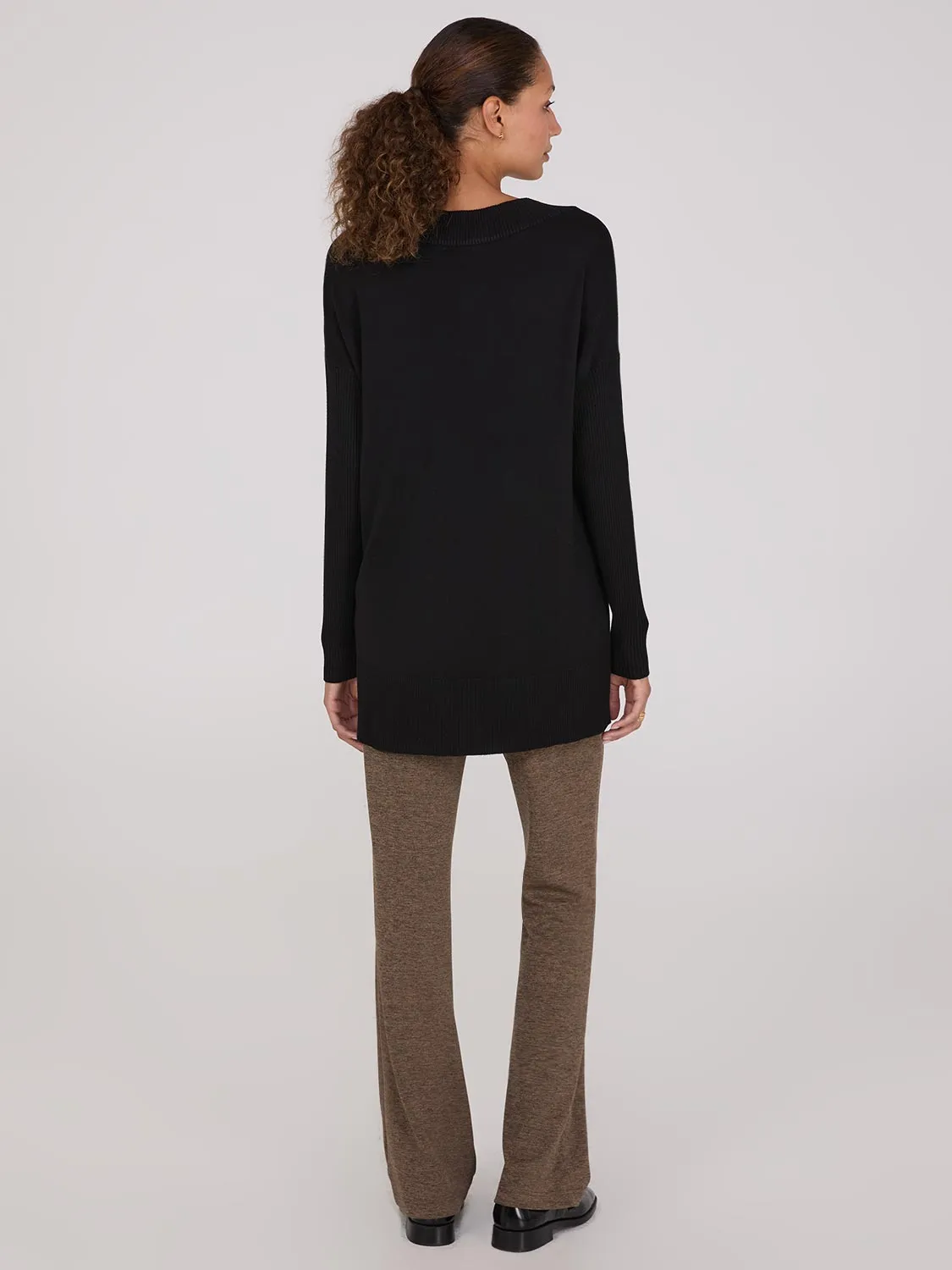 Ribbed V-Neck Tunic Top