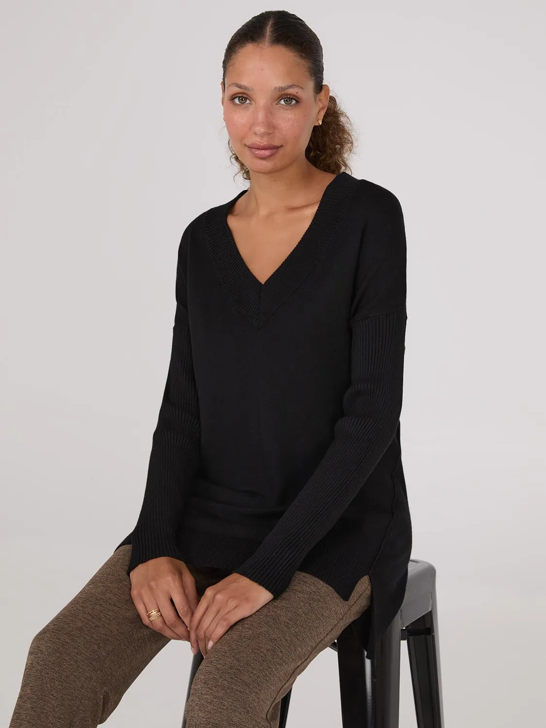 Ribbed V-Neck Tunic Top