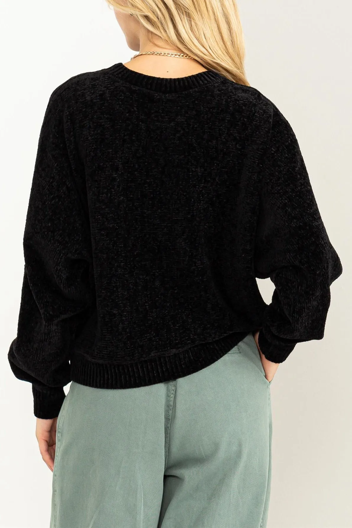 ROUND NECK SWEATER KNIT TOP