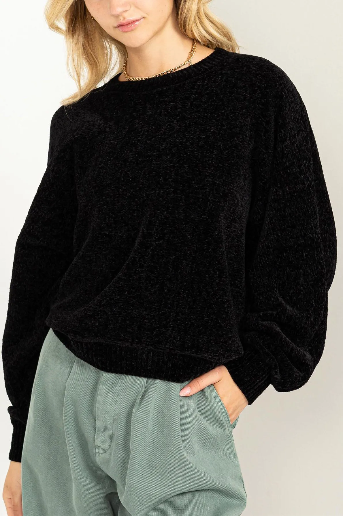 ROUND NECK SWEATER KNIT TOP