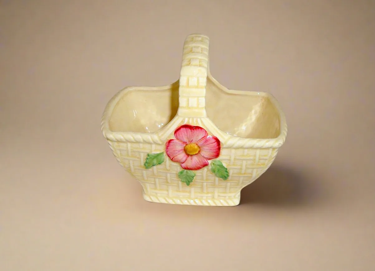 Vintage 1930s Wade Noveltio Straw Effect Pottery Basket