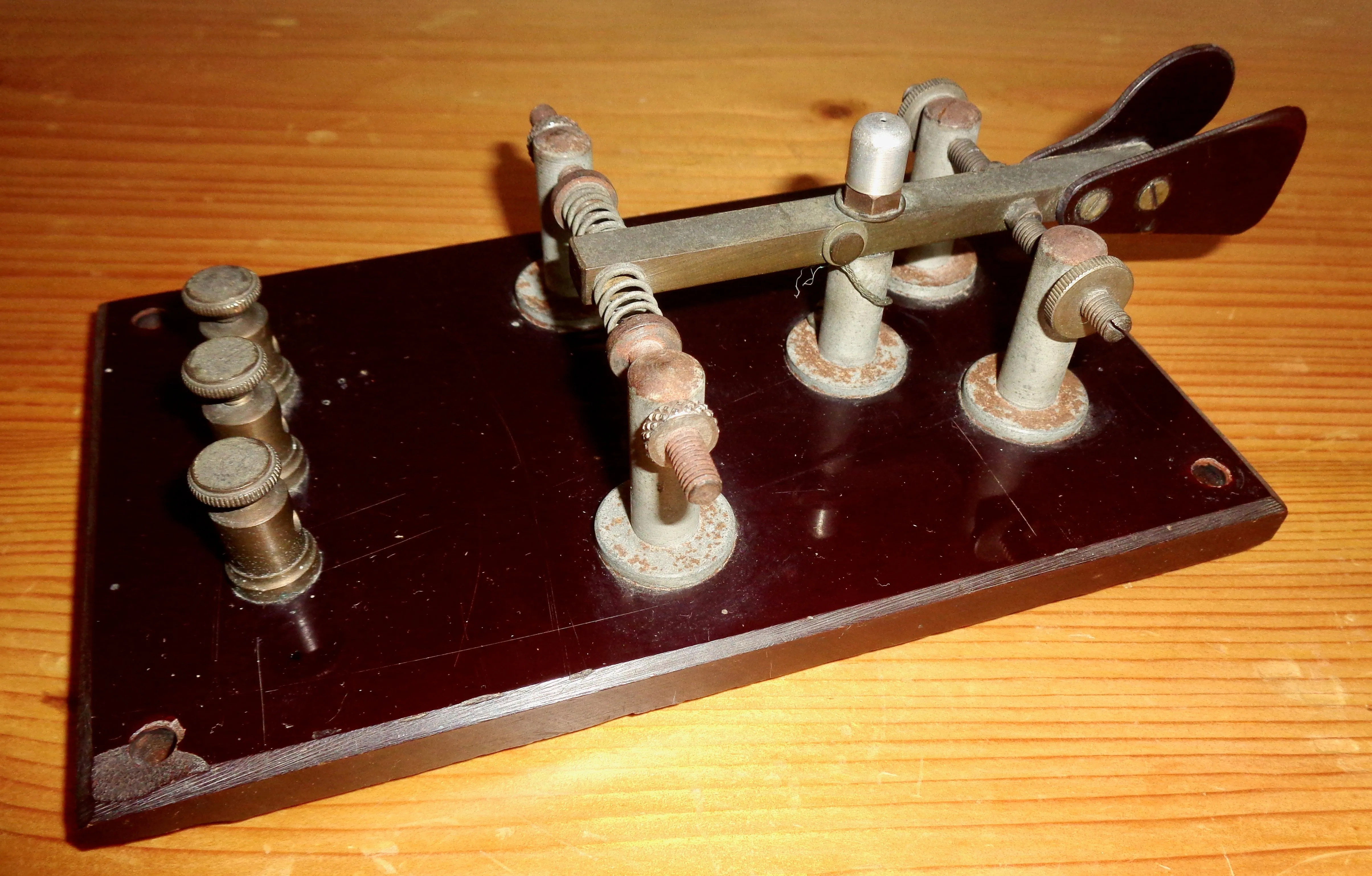 Vintage Paddle Morse Key On A Paxolin Base