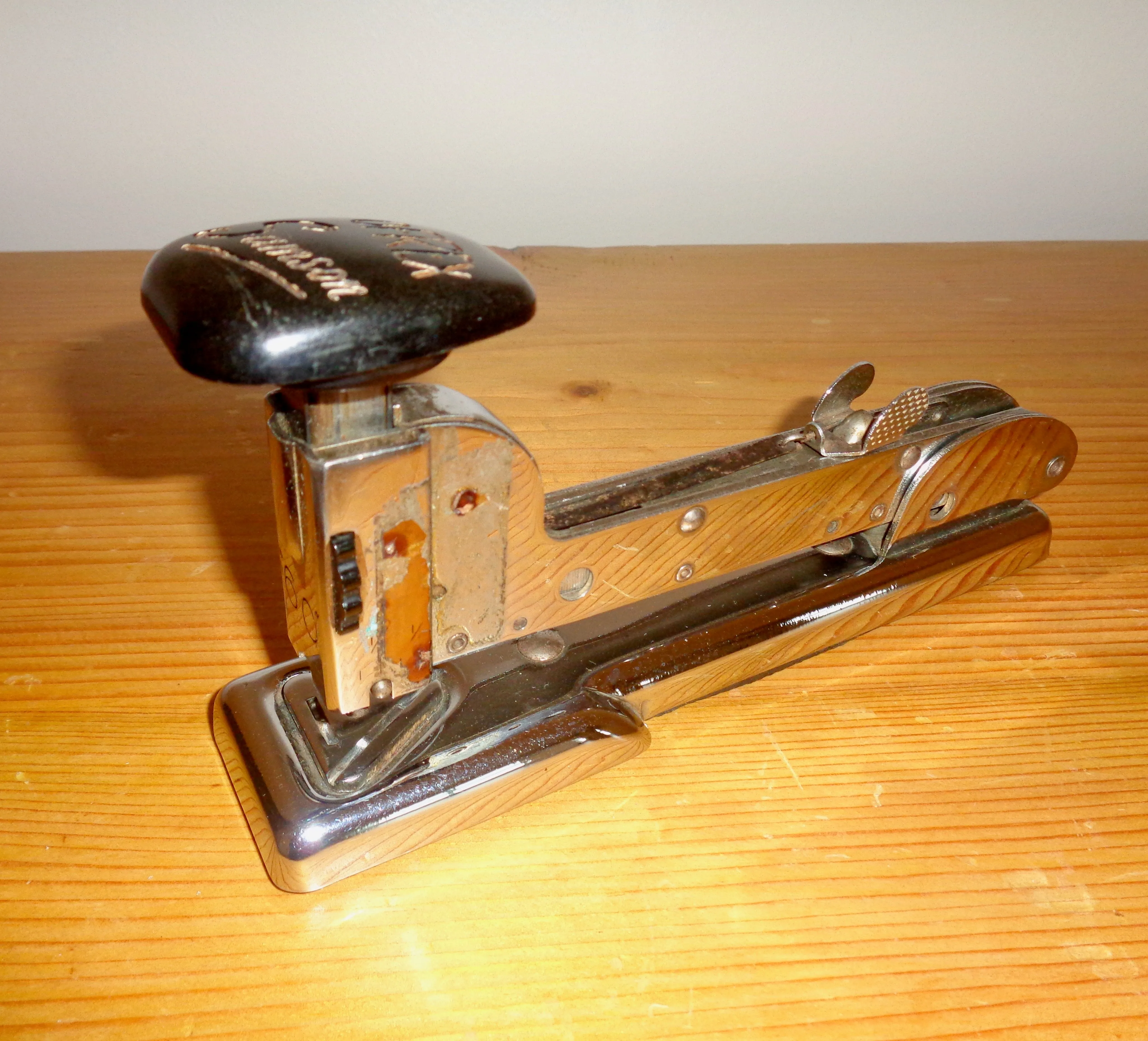 Vintage Small Metal Ofrex Sansom 60 Desk Stapler