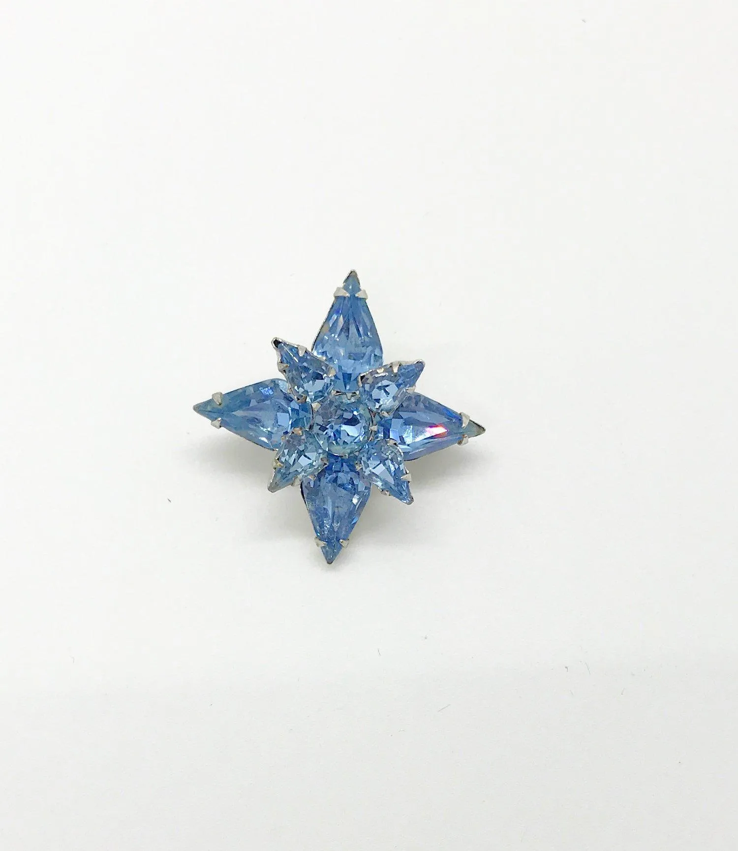 Vintage Twinkling Blue Rhinestone Star Brooch