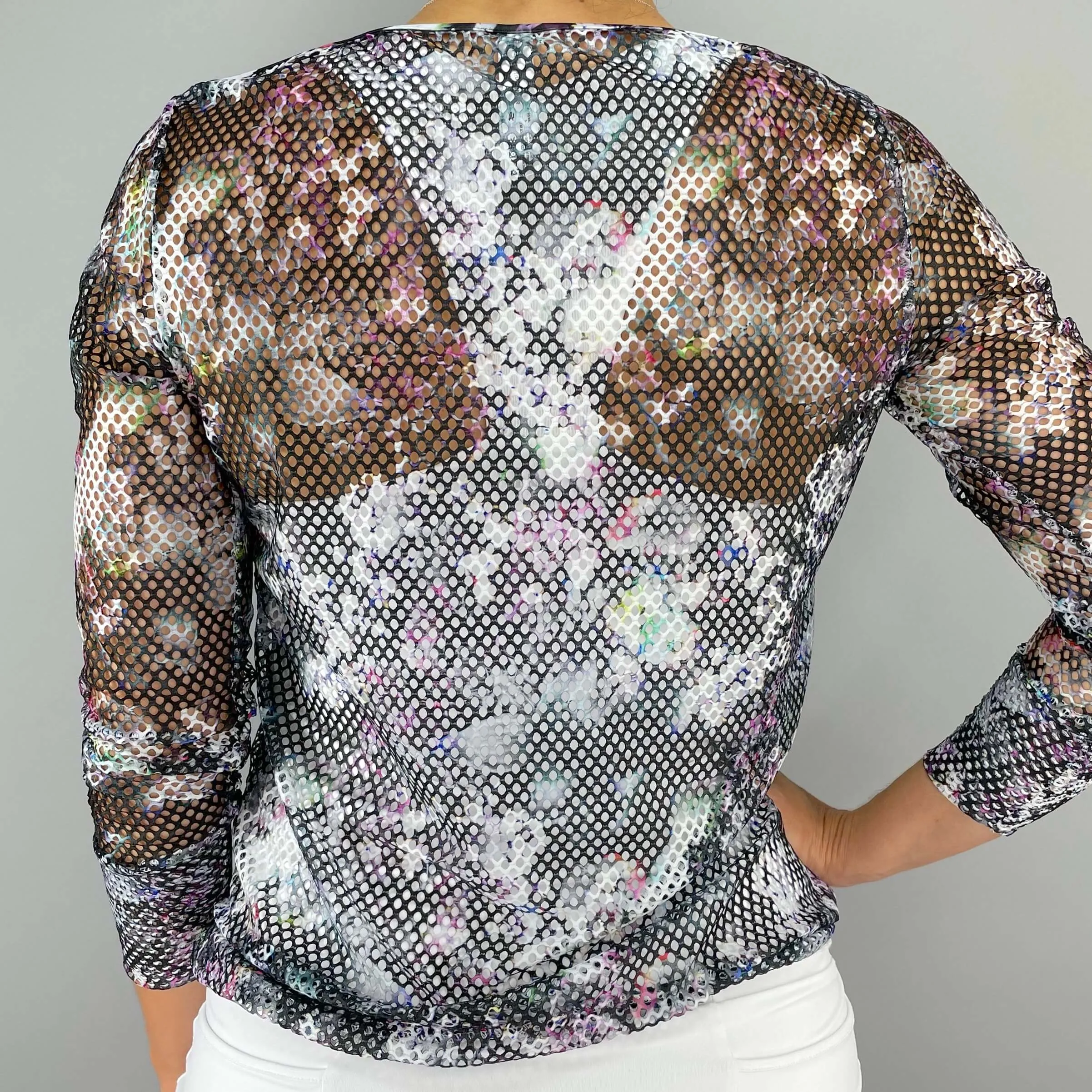 Vivid Dark Symmetrical Pullover Top