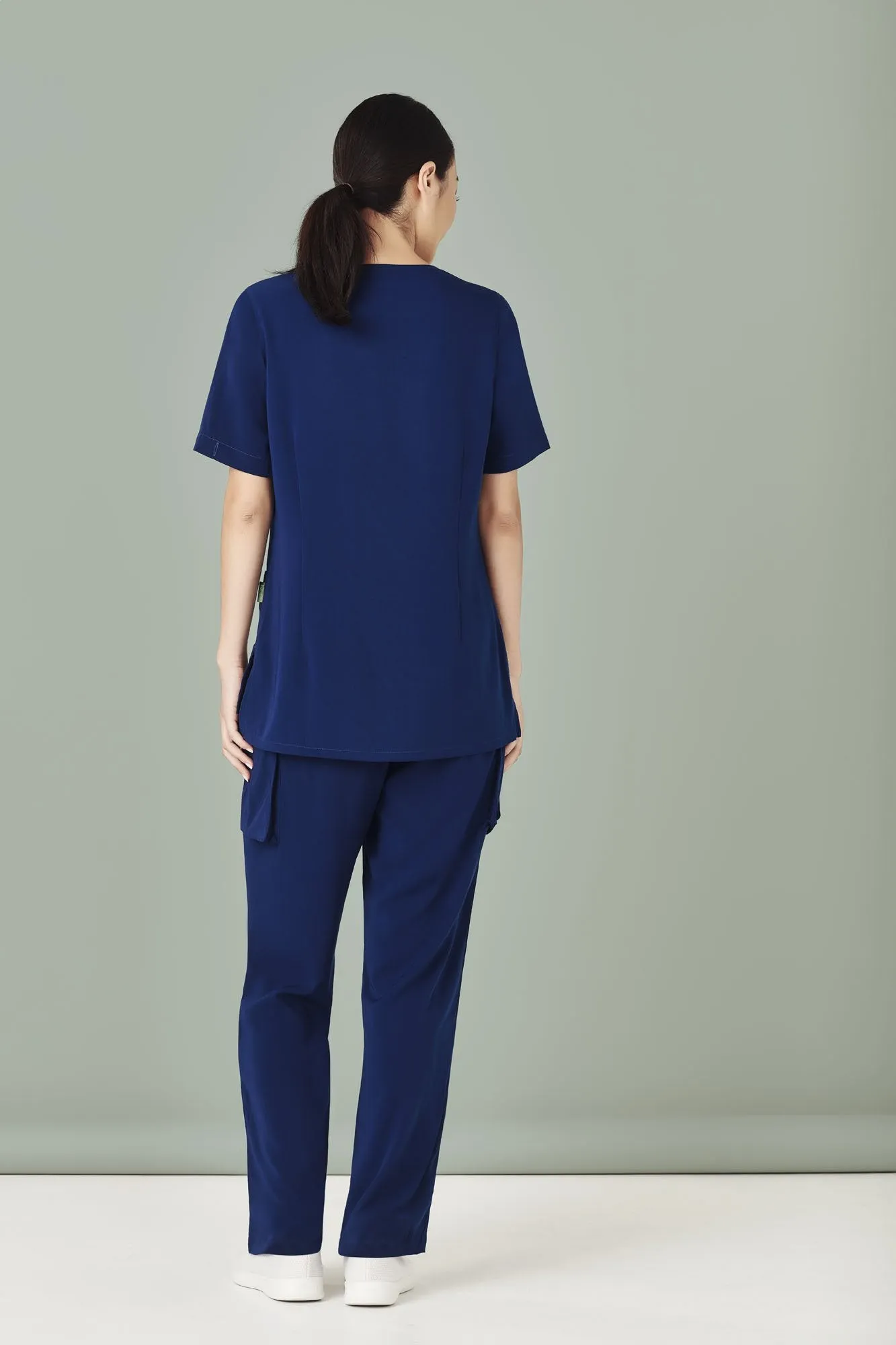 Womens Tailored Fit Round Neck Scrub Top