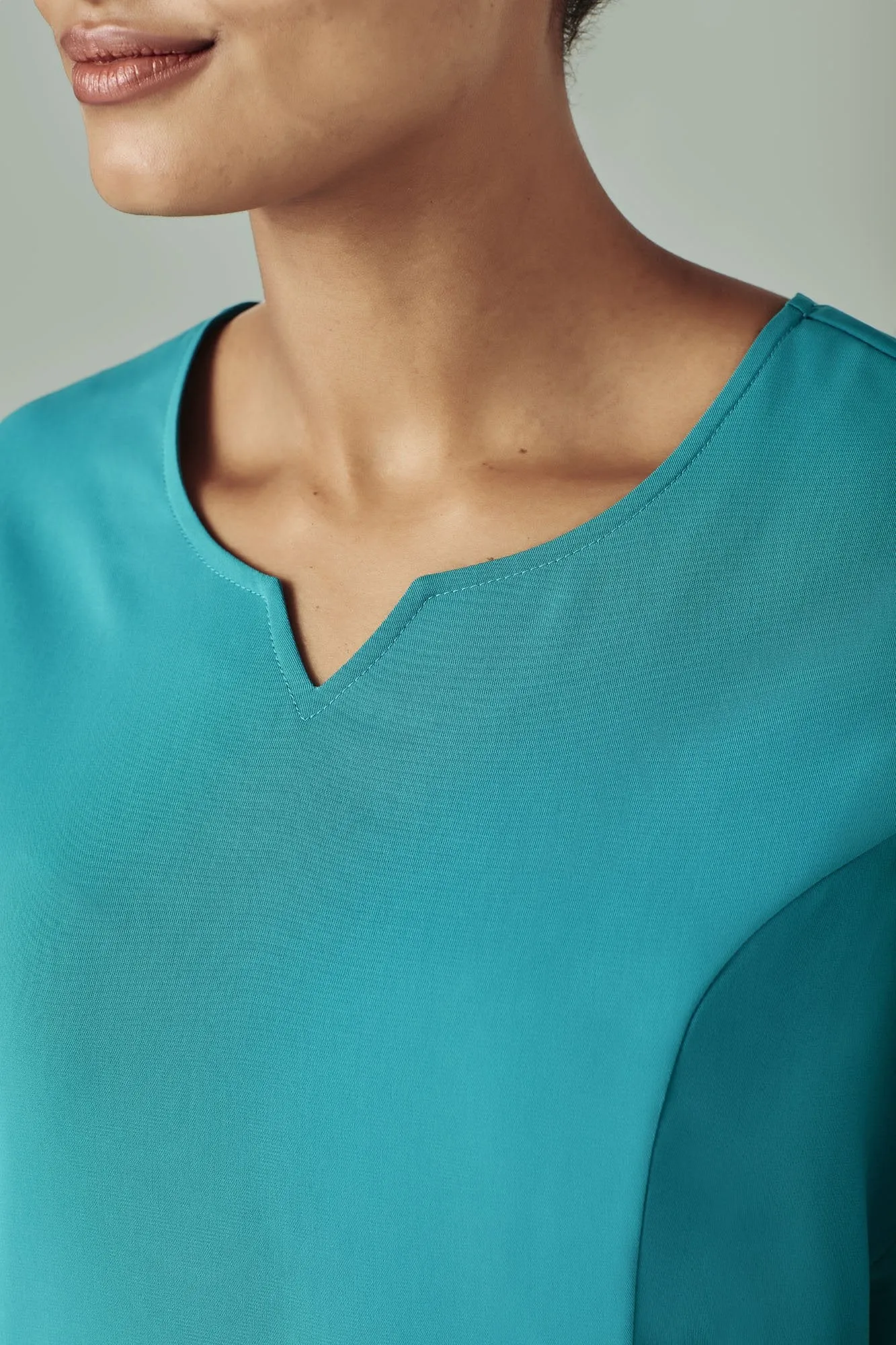 Womens Tailored Fit Round Neck Scrub Top