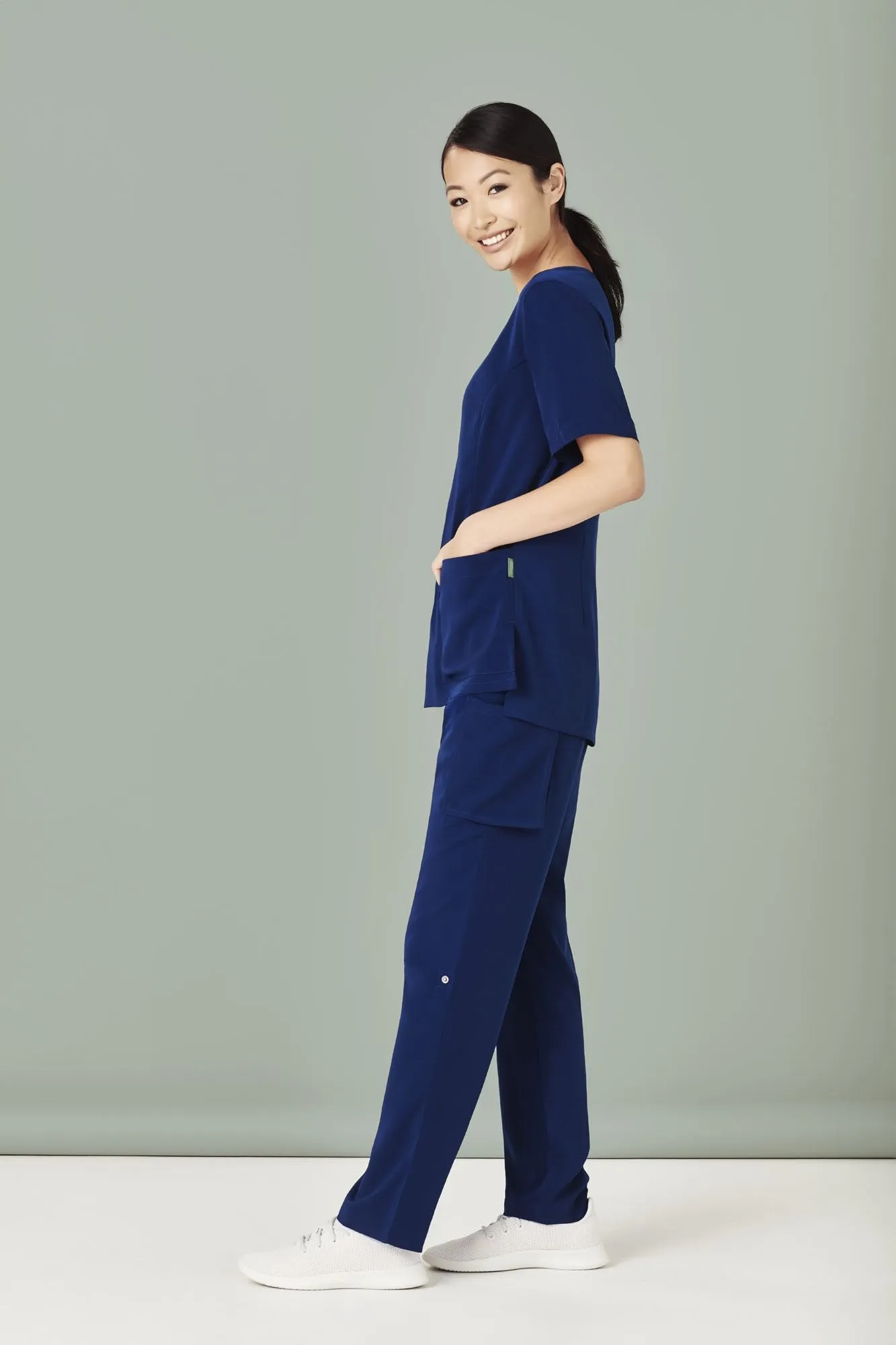 Womens Tailored Fit Round Neck Scrub Top