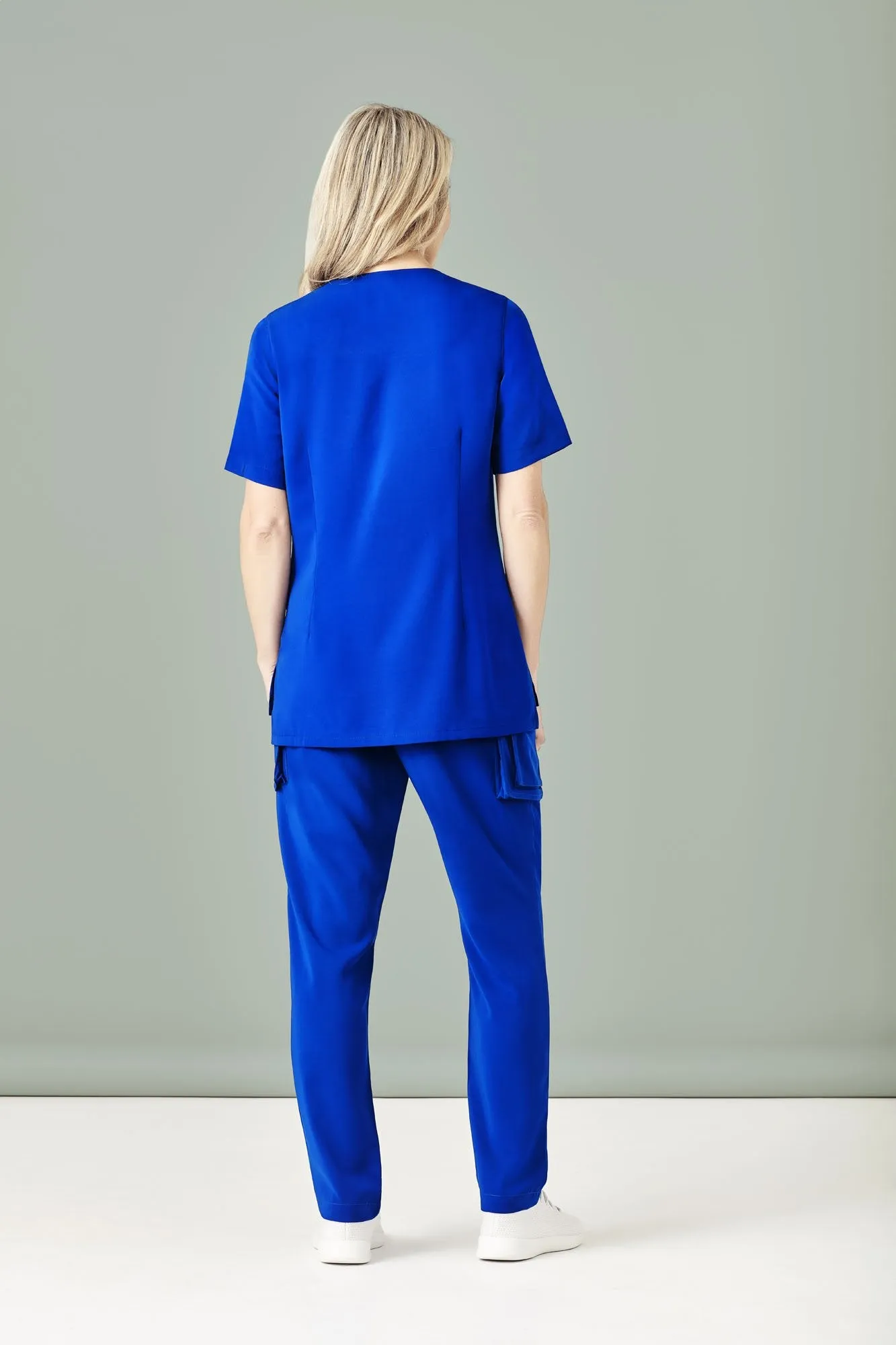 Womens Tailored Fit Round Neck Scrub Top