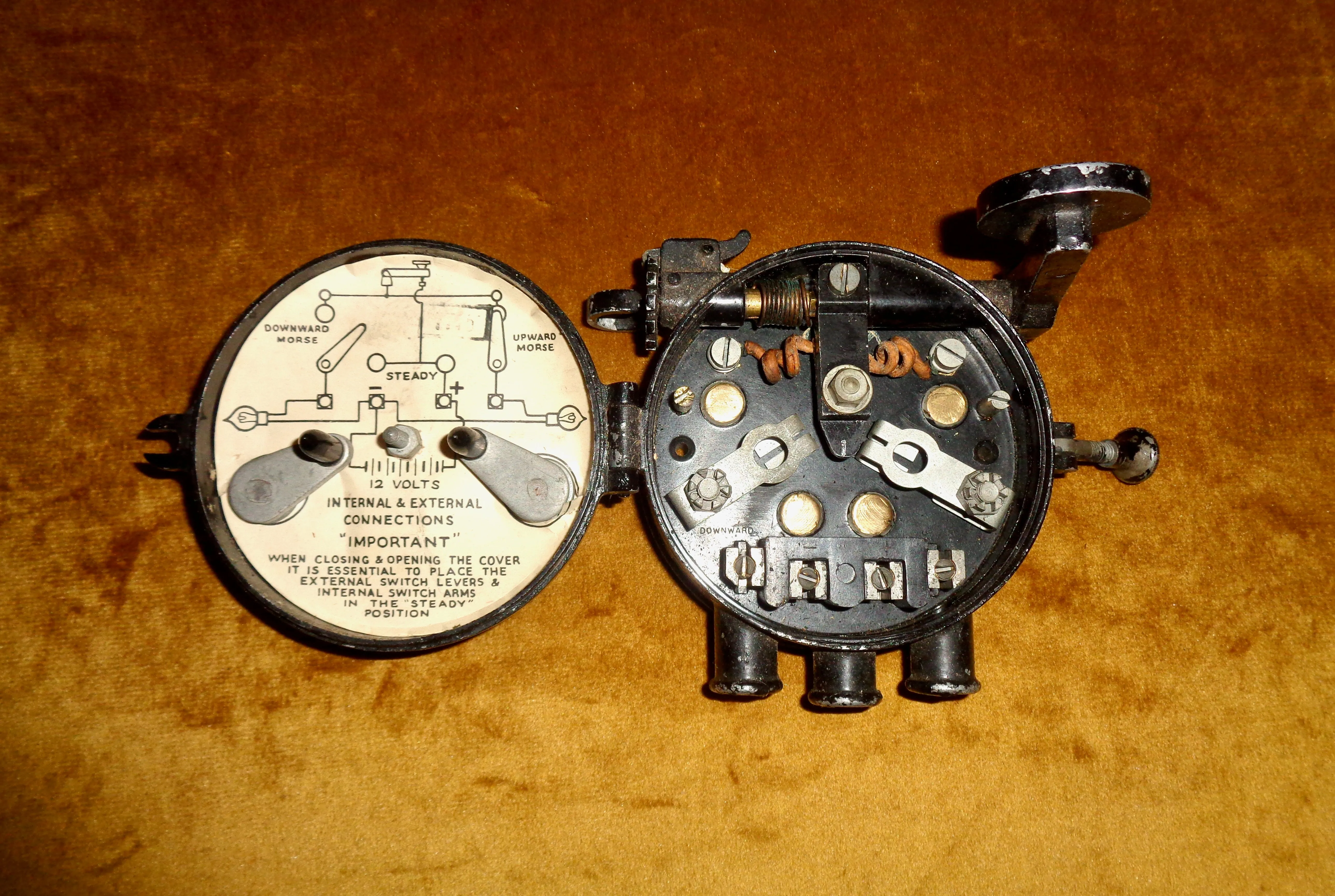 WW2 RAF Metal Identification Lamp Morse Key No.2 Mark III 5C/372